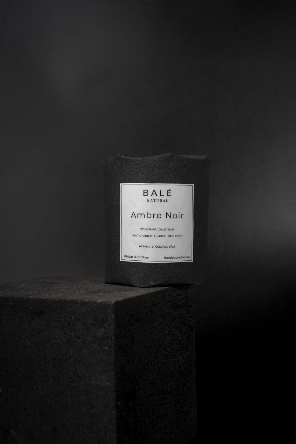 Ambre Noir Classic Candle